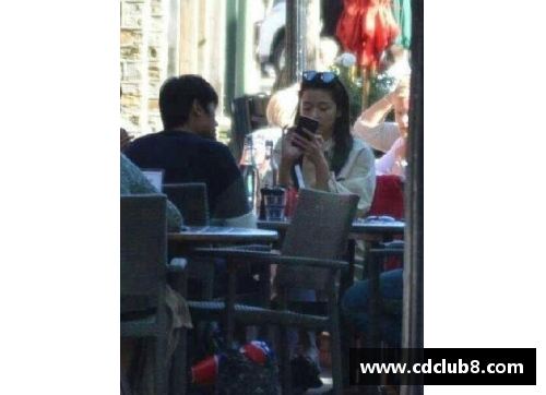 体育明星与普通路人亲密合影，展现偶像的亲和力与平易近人风采