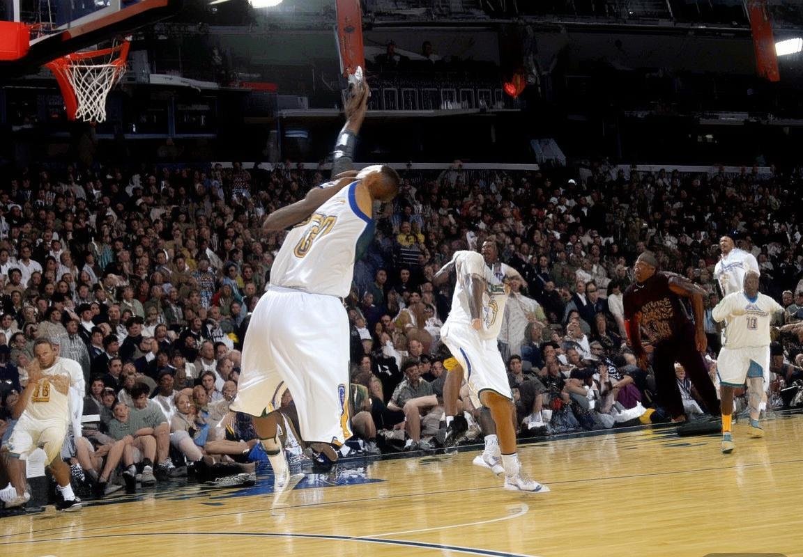 休斯顿火箭虽败犹荣，伊森复出注入防守韧性并激活全队进攻节奏